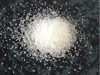 聚丙烯酰胺溶液保存時(shí)間短，遵循“即配即用”原則