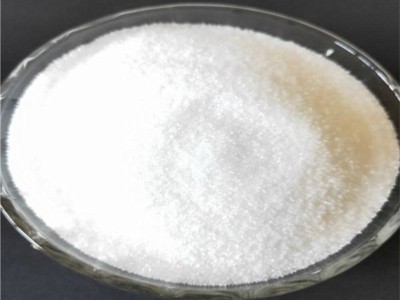 廣東聚丙烯胺多少錢一噸？聚丙烯酰胺零售和批發(fā)的差異？